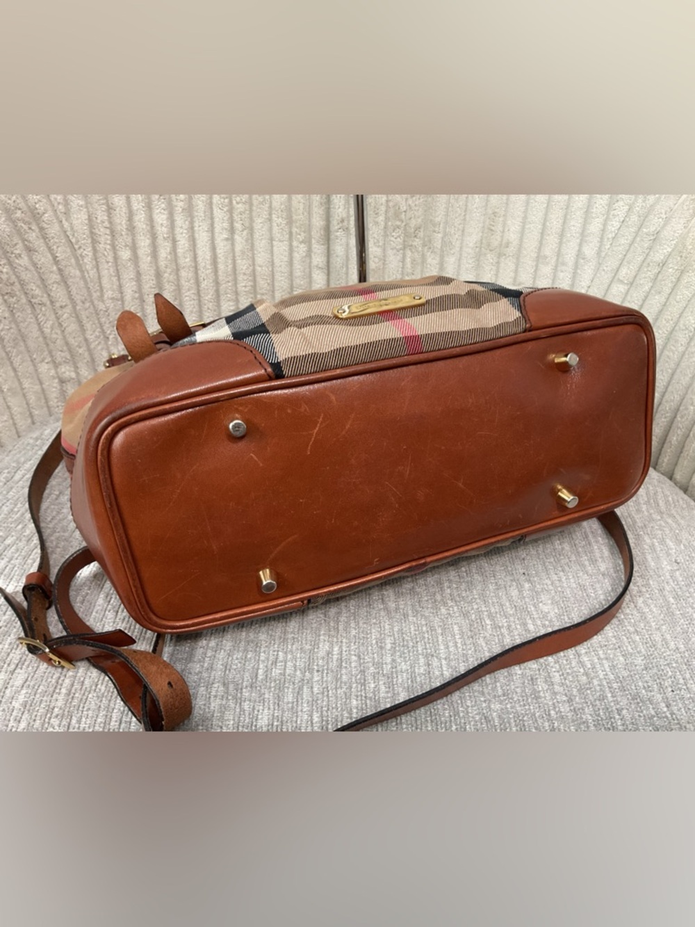 Burberry bags - Picture 13 of 16